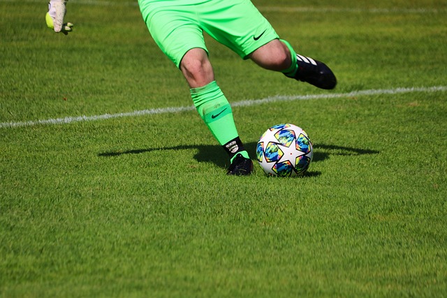 他并未拘泥 他并未拘泥