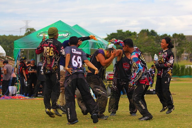 相比之下 相比之下